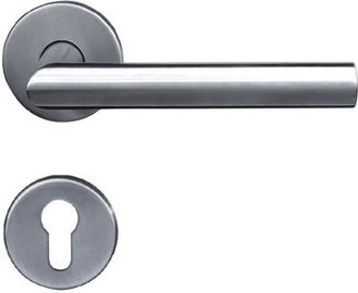 La puerta comercial moderna del acero inoxidable de los tiradores de puerta apalanca al peso ligero